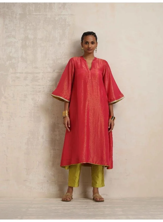 ترو برونز طقم كورتا وردي فاقع من قماش التول