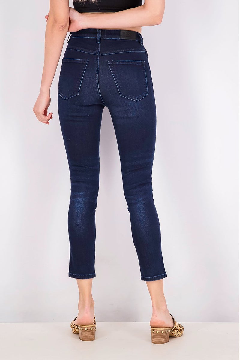DIESEL Women Slim Skinny Fit Dark Wash Stretchable Denim, Navy - Image 4