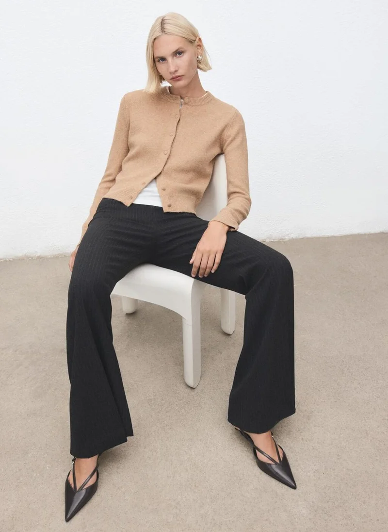 مانجو كارديجان محبوك بأزرار