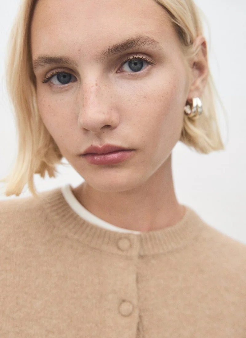 مانجو كارديجان محبوك بأزرار