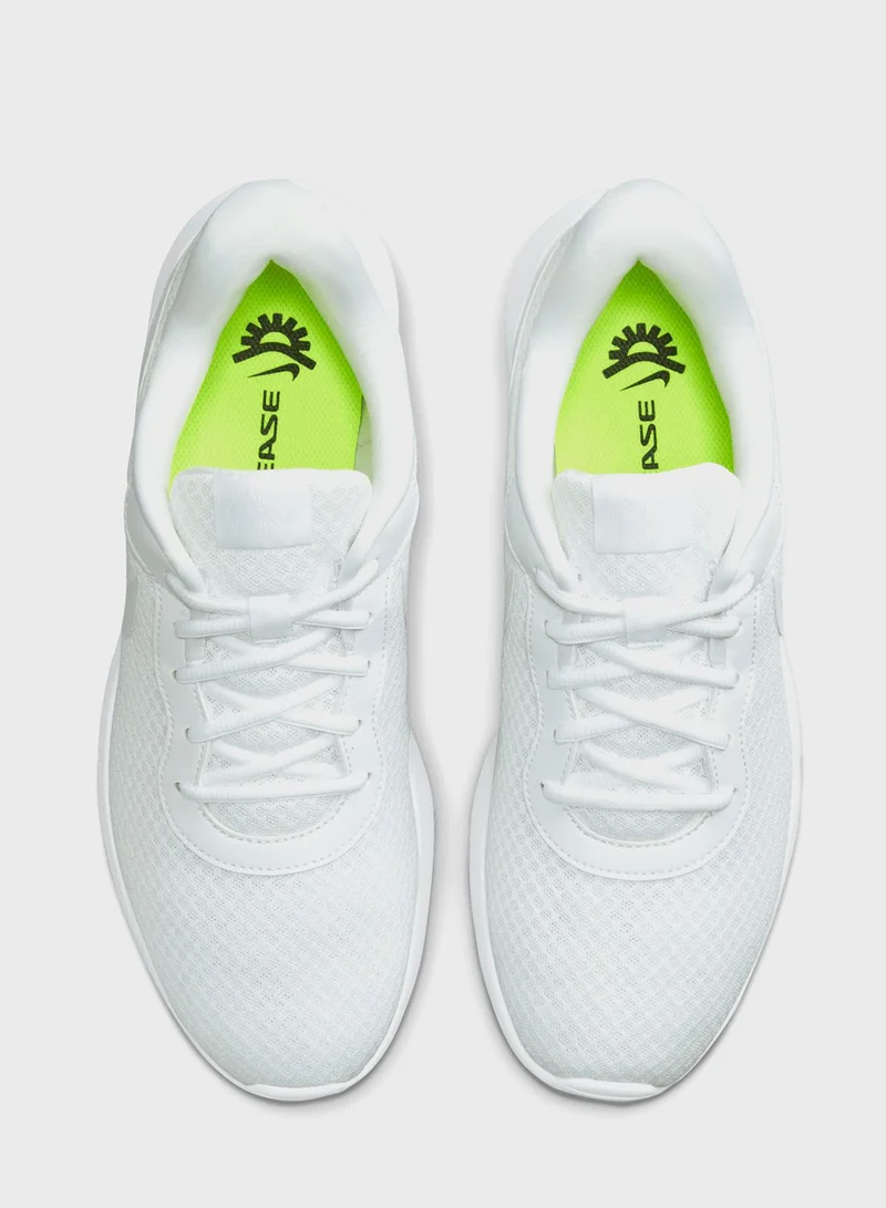 Nike Tanjun Flyease