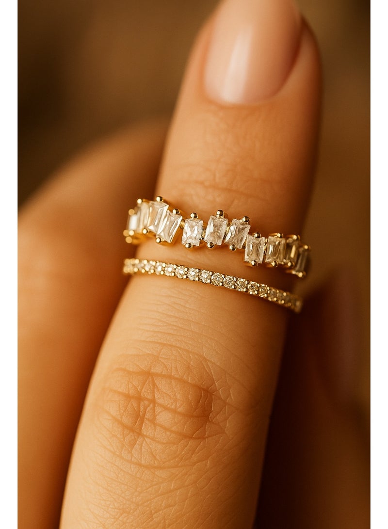 ثري دايموندز خاتم دهبي مطلي ذهب بتصميم مزدوج – فصوص زيركون مربعة ودائرية، فخامة وأناقة لا تقاوم - Image 4