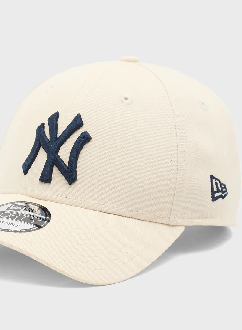 نيو ايرا 9Forty Mlb Side Patch New York Yankees Cap