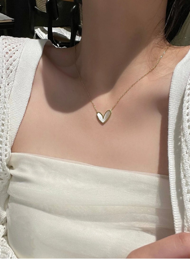 MANIKAN MANIKAN Luxury Necklace of Elegant- MANIKAN -Heart Shape for Women  - Image 3
