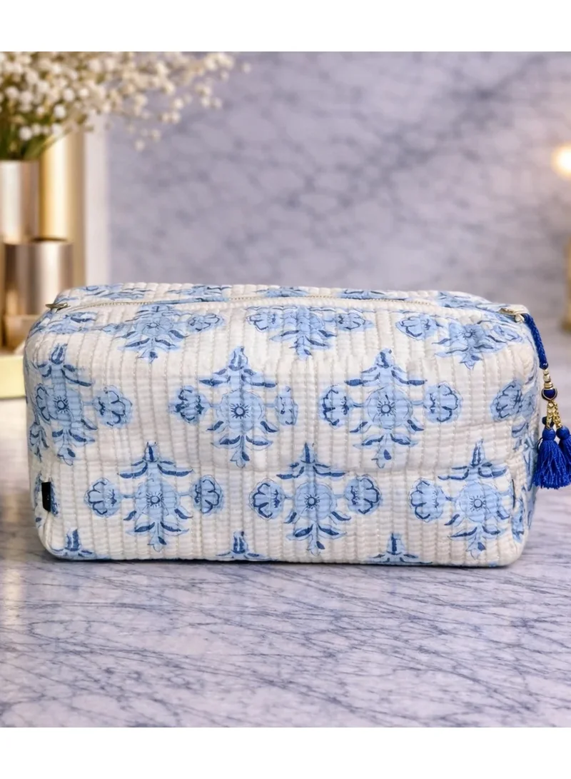 تحفة لوكس حقيبة توفا لوكس ميرا القطنية المطبوعة يدوياً بتقنية الطباعة بالقوالب – كبيرة الحجم، حقيبة تنظيم مستحضرات التجميل وأدوات العناية والسفر مقاومة للماء (25 × 12 × 12 سم)