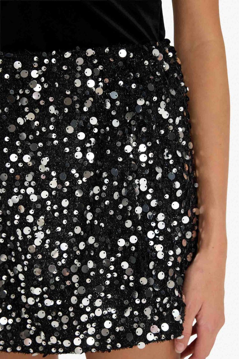DeFacto Elastic Waist Sequin Mini Skirt - Image 3
