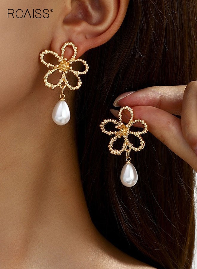 رويس طقم مجوهرات نسائي بتصميم عتيق على شكل زهرة مجوفة من المعدن، مكون من قلادة وأقراط وخاتم، بتصميم بوهيمي أنيق، مناسب للارتداء اليومي والمناسبات الخاصة - Image 4