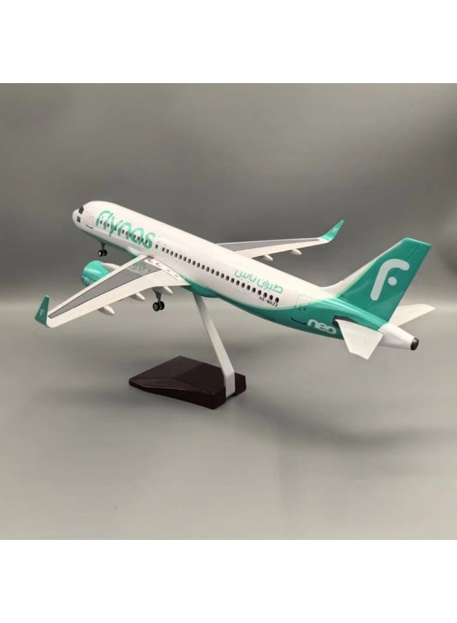 نموذج طائرة فلاي ناس إيرباص A320 نيو مع أضواء وعجلات وتحكم صوتي