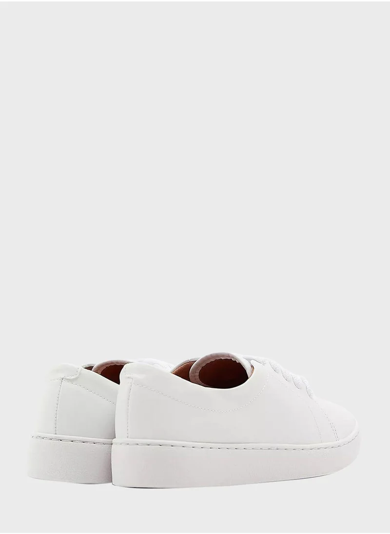 VIZZANO Jazmin Slip Ons