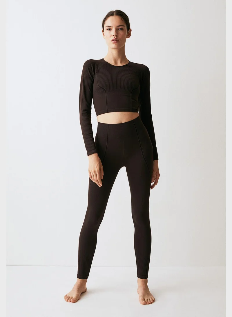 H&M Ribbed Crew Neck Crop Top