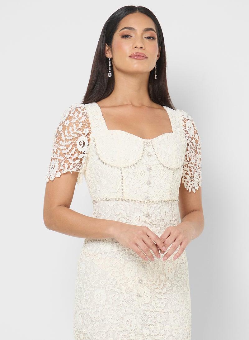 ايلا ليمتد اديشن فستان دانتيل - Image 3