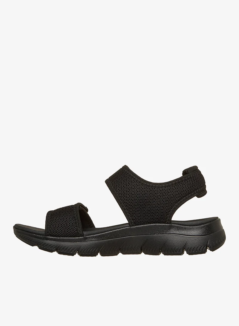 سكيتشرز صنادل القمم