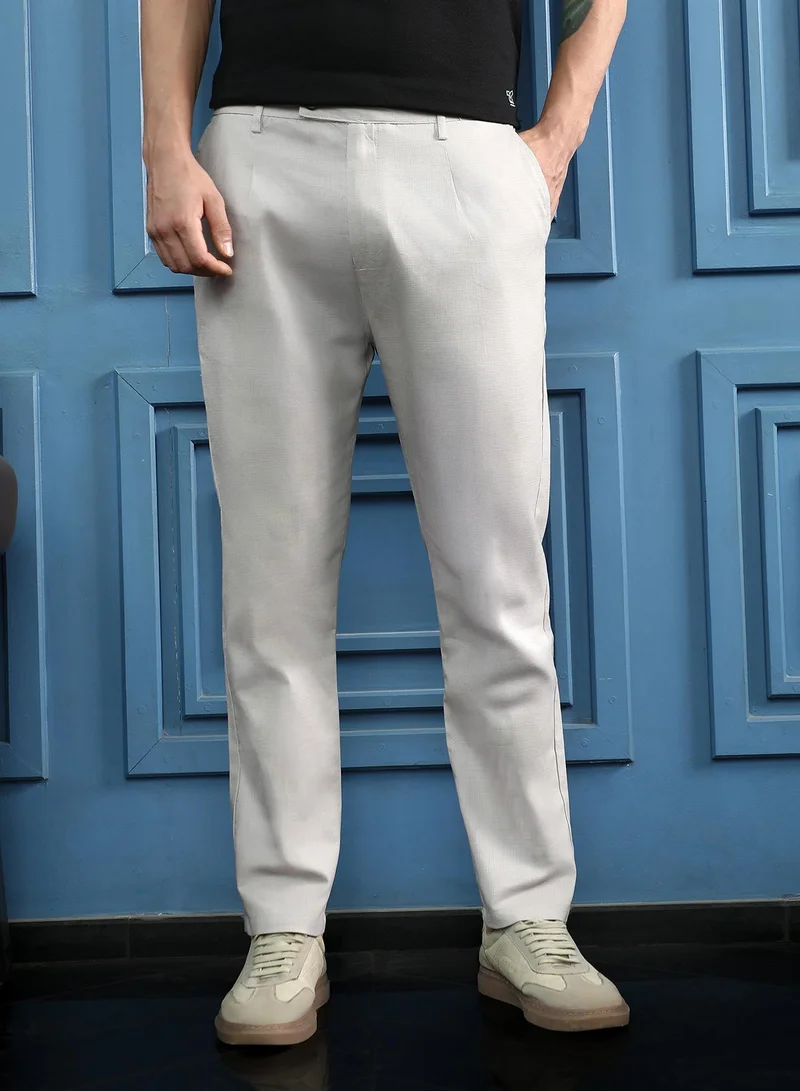 Campus Sutra Men Pleated Tailored-Fit Trousers | Mid-Rise, Italian-Fit | Extended-Button Closure, Straight Hem | Solid Plain | Woven Fabric For Office & Casual Wear | Light Grey