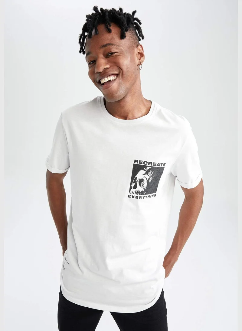 ديفاكتو Man Long Fit Crew Neck Short Sleeve Knitted T-Shirt