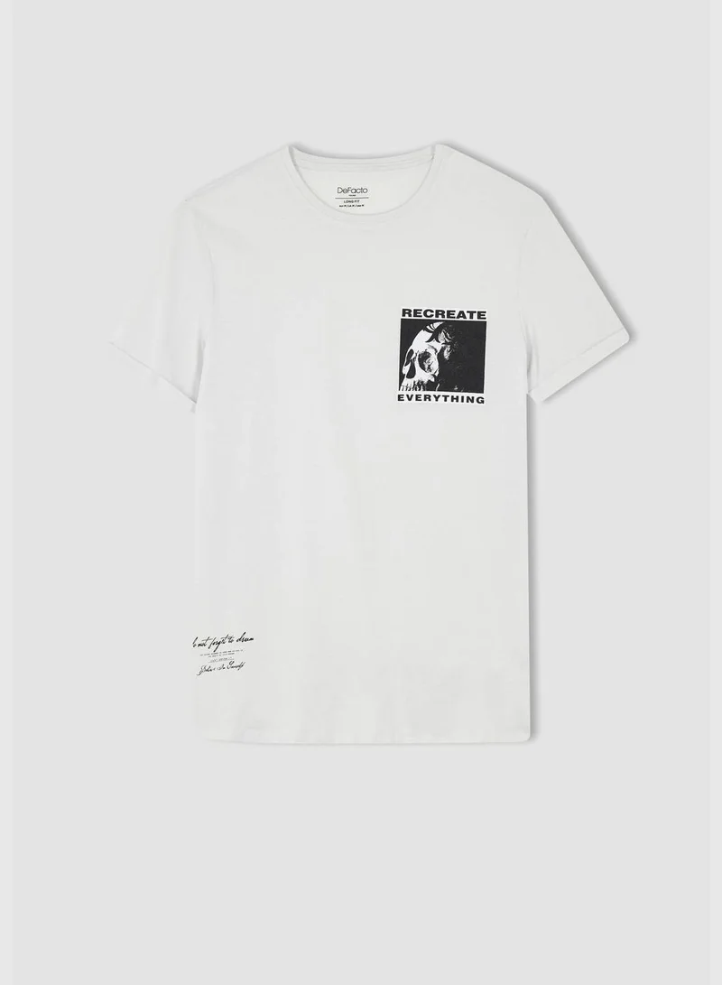 ديفاكتو Man Long Fit Crew Neck Short Sleeve Knitted T-Shirt