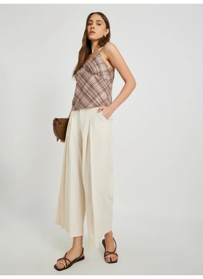 تايك تو Take Two Plaid Strappy V Neck Cami T-Shirt