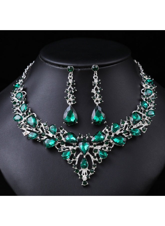 NIBEMINENT Vintage Luxury Crystal Necklace Set