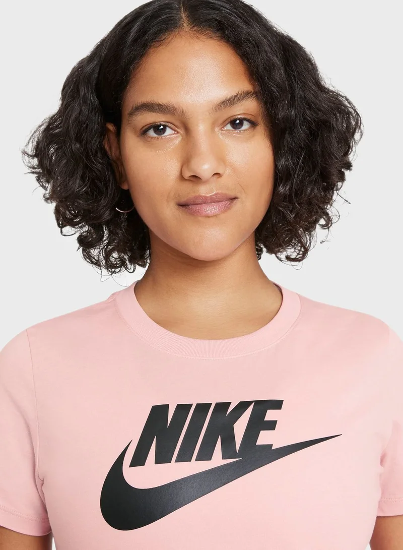 Nike NSW Essential Icon Futura T-Shirt