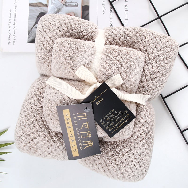 Coral Velvet Pineapple Pattern Towel And Bath Towel Set For Adults, Absorbent Face Towel Gift Box, Absorbent And Quick-Drying - Image 1