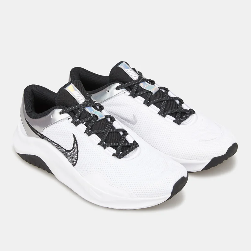 نايكي حذاء ليجند ايسنشالز 3 نكست نيتجربريميوم ترينينج للنساء