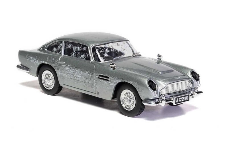 Corgi Diecast Model Cars - CC04314 James Bond Aston Martin DB5 'No Time To Die' - 1:36 Pre-Built Model Vehicles Toy, Classic Metal Die Cast Collectible, Auto Toys Models for Adults - Silver - Image 3