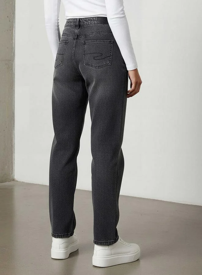 Lee Cooper  Lee Cooper Straight Fit High-Rise Cotton Jeans with Pockets for Women | Best Price UAE