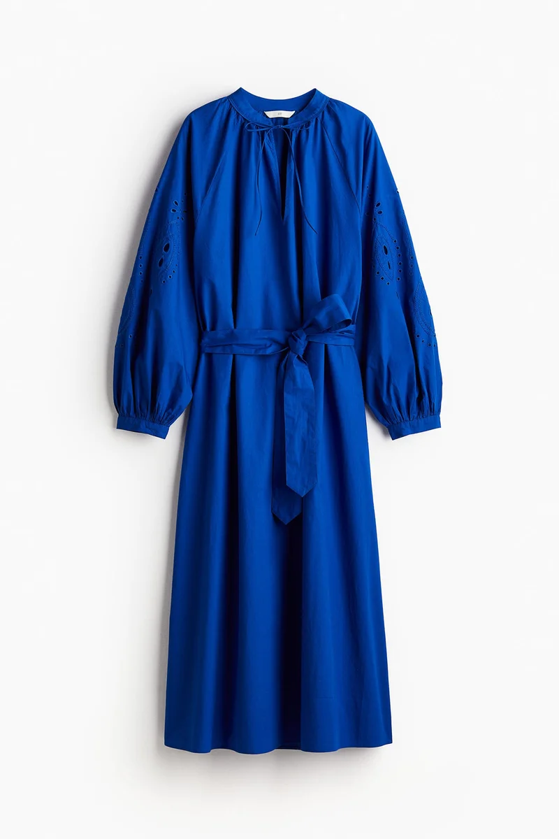 اتش اند ام فستان بتفاصيل تطريز برودري أنجليز