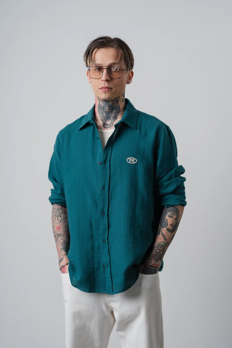RESPIRE Men's R Embroidered Long-Sleeve Muslin Oversize Shirt Emerald