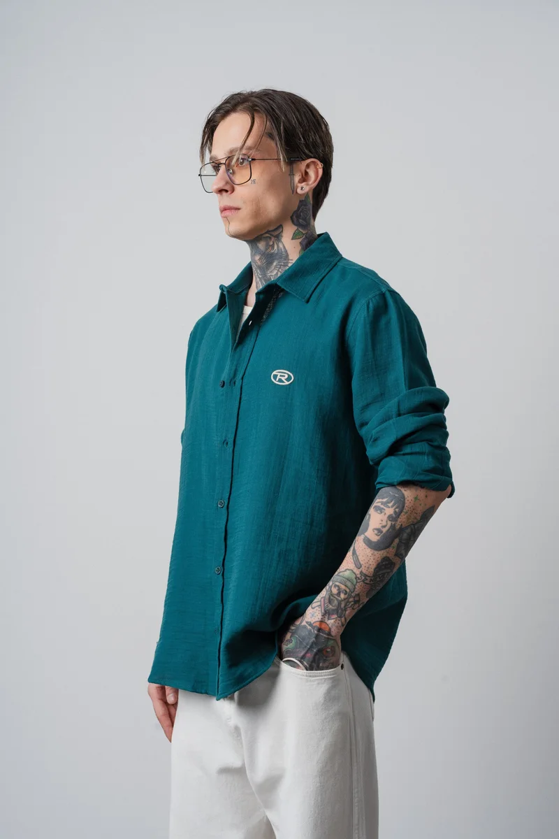 RESPIRE Men's R Embroidered Long-Sleeve Muslin Oversize Shirt Emerald