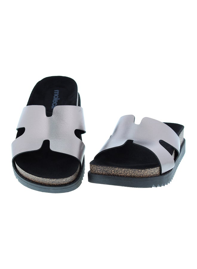 MOLECA Embellished Thong Flat Sandals - Image 4