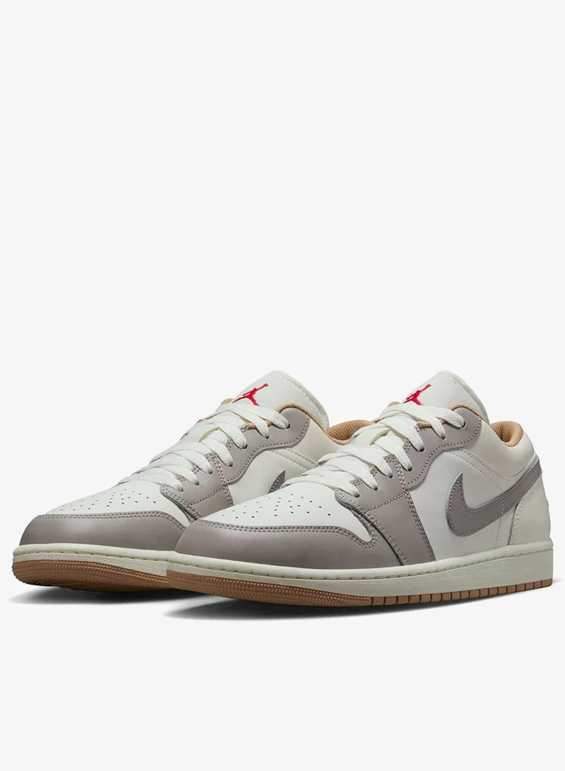 Jordan Air Jordan 1 Low