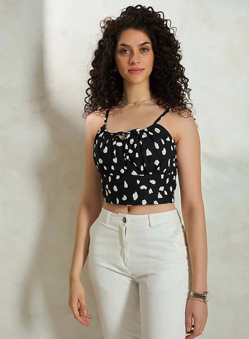 Virgio VIRGIO Linen Printed Front Tie-Up Crop Top