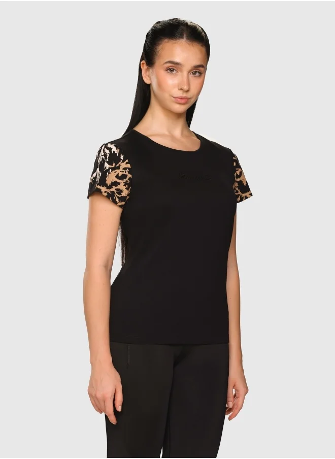 ماسلميند Women's In-Built Bra Top with Super Soft And Wrinkle Resistant Fabric, Stretchable, Shape Retention, Durable, for All Day Comfort, Medium Support