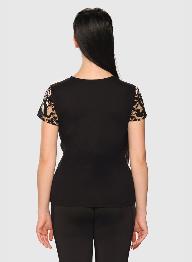 ماسلميند بلوزة نسائية بحمالات مدمجة من قماش فائق النعومة مقاوم للتجعد، قابل للتمدد، يحافظ على شكله، ومتين لراحة طوال اليوم، دعم متوسط - Image 3