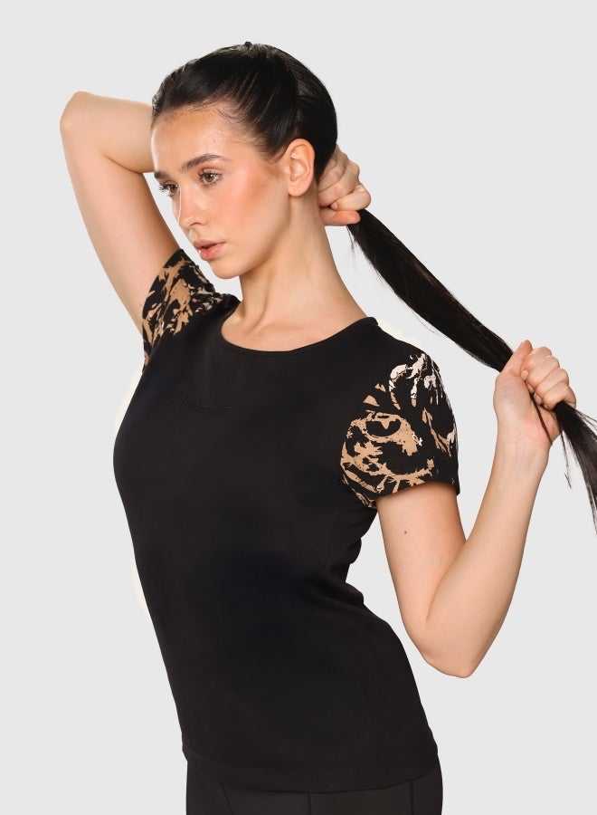 ماسلميند بلوزة نسائية بحمالات مدمجة من قماش فائق النعومة مقاوم للتجعد، قابل للتمدد، يحافظ على شكله، ومتين لراحة طوال اليوم، دعم متوسط - Image 4