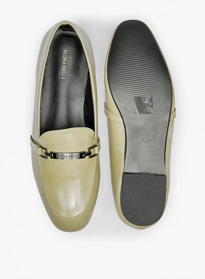 فلورا بيلا من شو إكسبرس Womens Solid Slip On Loafers