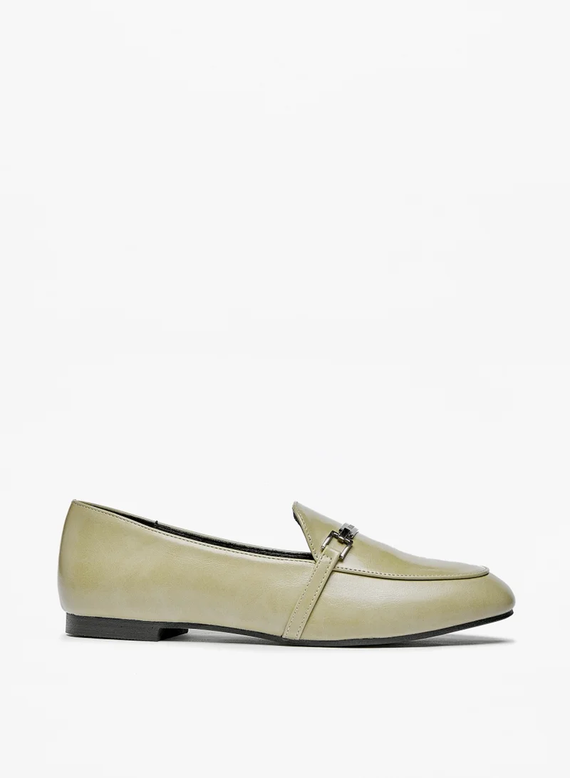 فلورا بيلا من شو إكسبرس Womens Solid Slip On Loafers