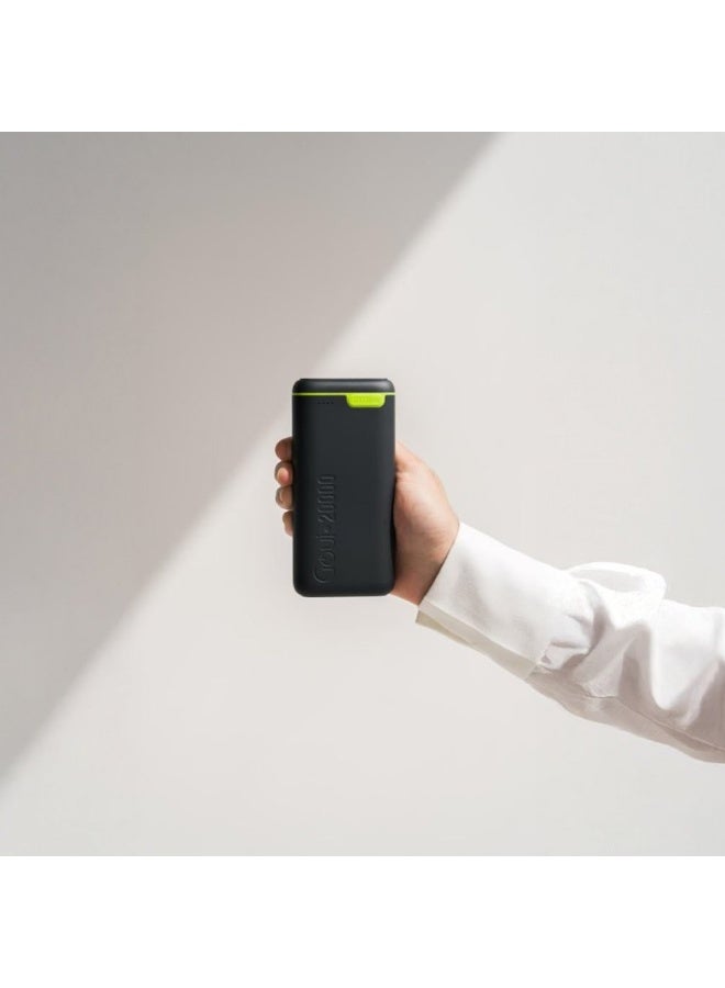 جوي كيقو باور بانك 20,000 ملي أمبير (عبوة من قطعتين) | ثلاثي المخارج (منفذان Type-C + منفذ USB-A) | تصميم مدمج و صغير الحجم يدعم الشحن المتزامن للهواتف الذكية والأجهزة اللوحية وأجهزة الألعاب وسماعات البلوتوث والمزيد | تصميم مناسب للسفر لتوفير الطاقة أثناء التنقل – باللون الأسود - Image 5