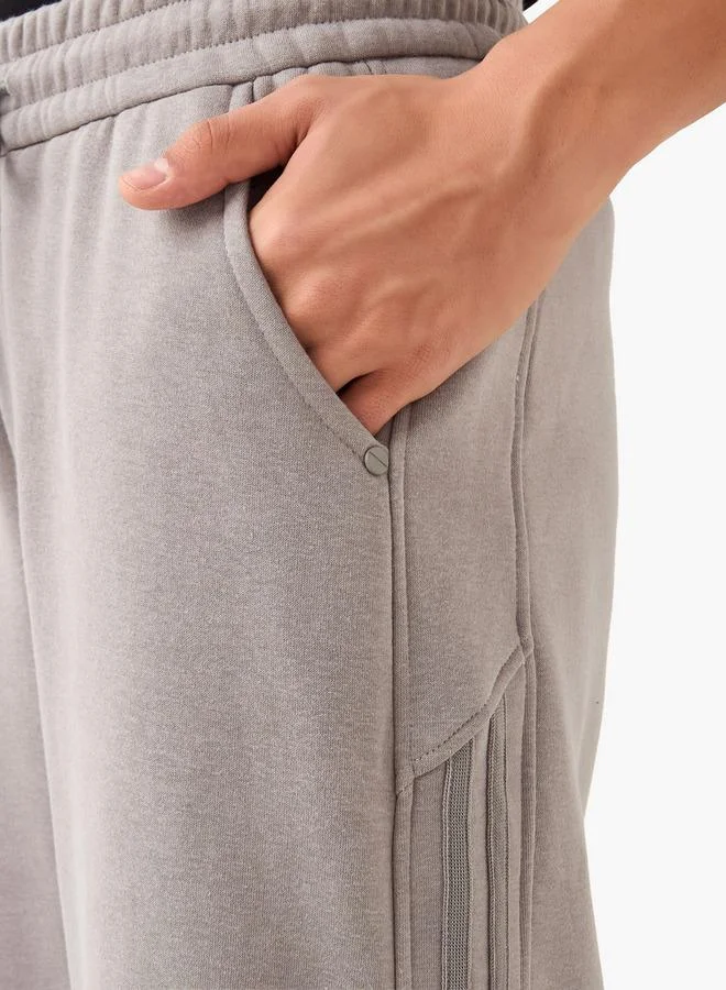 Lee Cooper  Lee Cooper Men Baggy Fit Cotton Trousers for Men | Best Price UAE