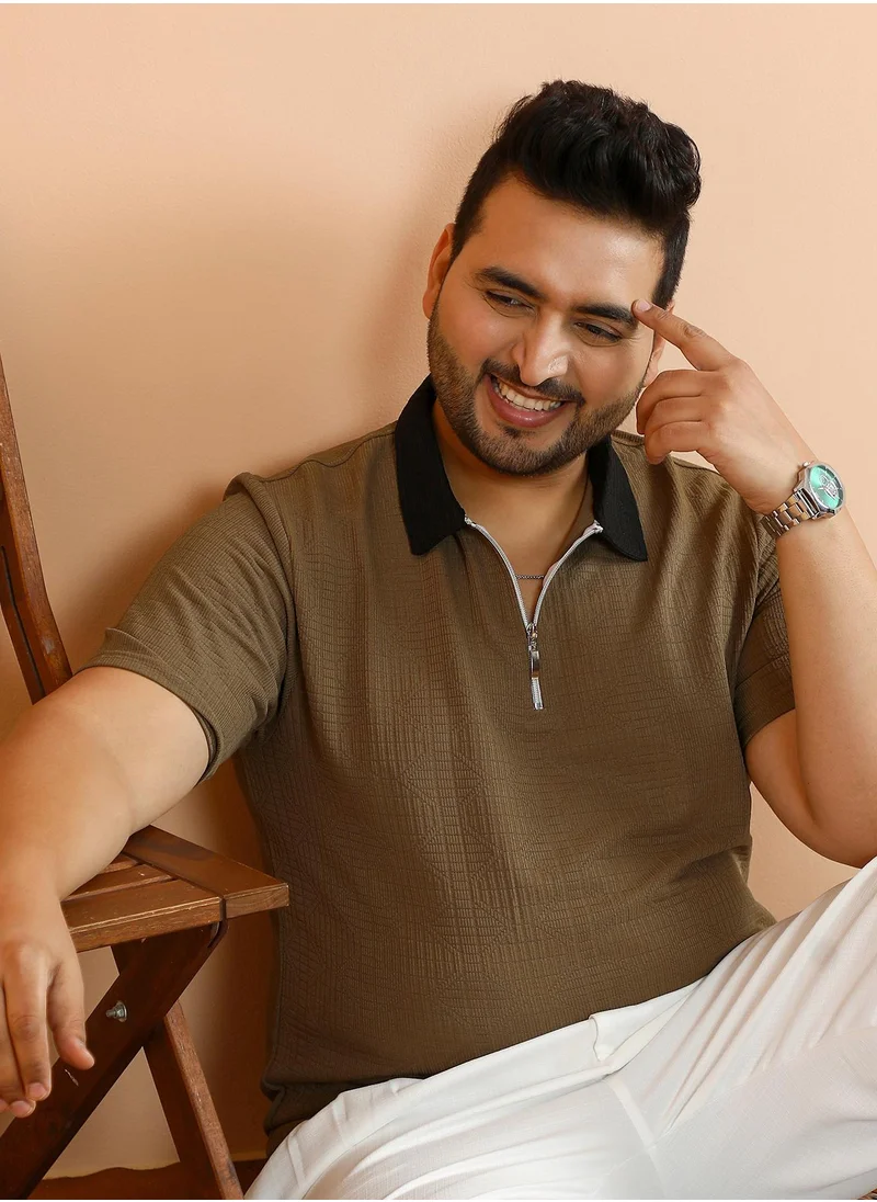 انستافاب بلس Instafab Plus Men's Olive Green Oblique-Block Polo T-Shirt For Casual Wear | Polo Neck | Short Regular Sleeves | Half-Zip Closure | Plus Size T-Shirt Crafted With Comfort Fit For Everyday Wear