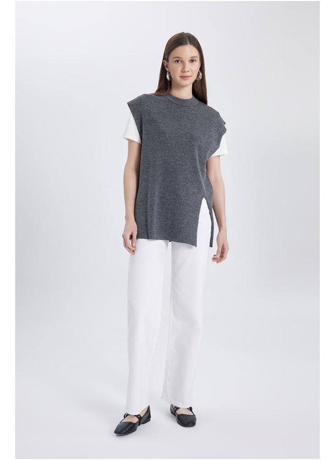 DeFacto - Woman Regular Fit Crew Neck Tricot Vest - Image 1