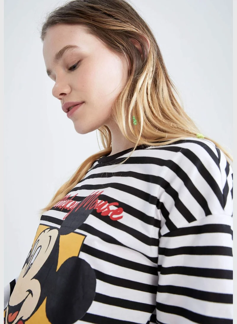 ديفاكتو Regular Fit Short Sleeve Striped Mickey & Minnie Print T-Shirt