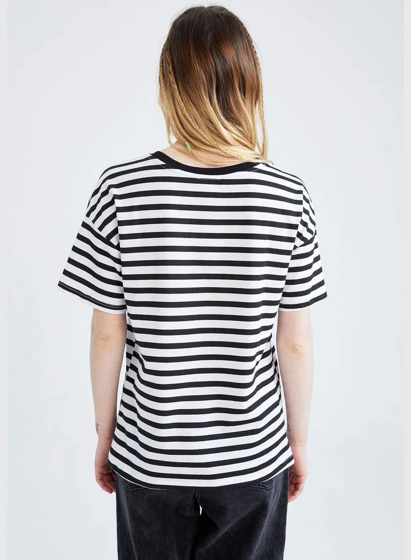 ديفاكتو Regular Fit Short Sleeve Striped Mickey & Minnie Print T-Shirt