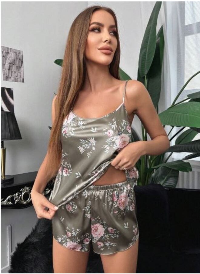 شي إن طقم بيجامة صدرية كامي وبنطلون القصير طباعة الأزهار ساتان  - Image 4