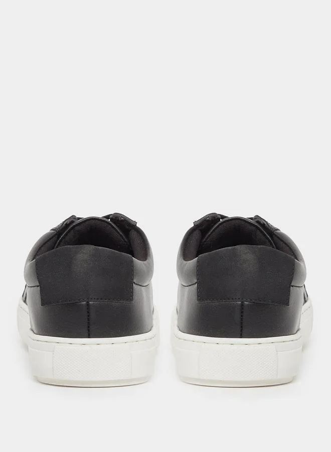 Styli Styli Old Money Grainy Low Top Lace Up Sneakers