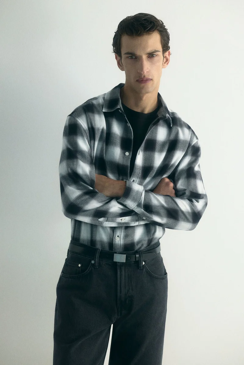 اتش اند ام قميص فلانيل بقصّة فضفاضة