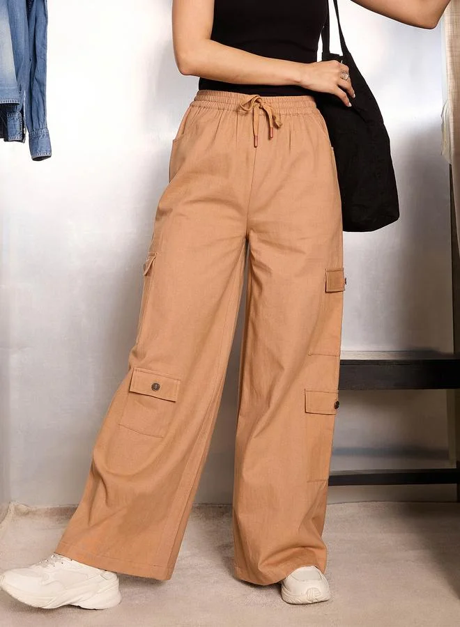 ساسافراس بنطال كارجو سادة بنسيج تويل ورباط