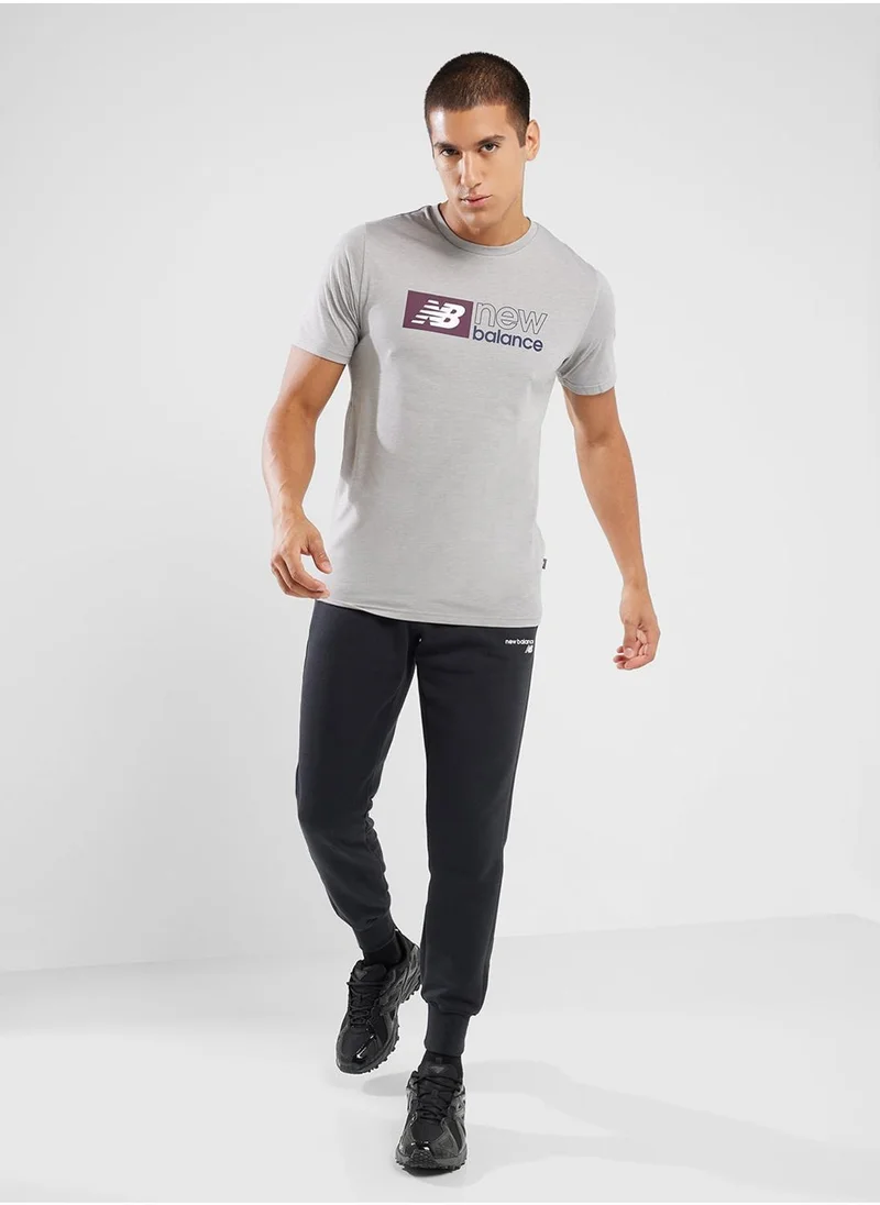 نيو بالانس Essential Heathertech Graphic T-Shirt 2