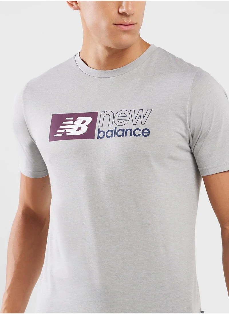 نيو بالانس Essential Heathertech Graphic T-Shirt 2