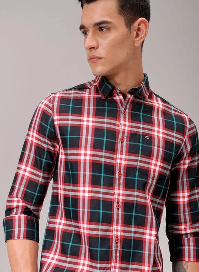 The Indian Garage Co Men Slim Fit Checkered Full Sleeves Cutaway Collar Casual Shirt